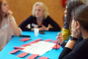 Aprendizaje-servicio y currículum por competencias